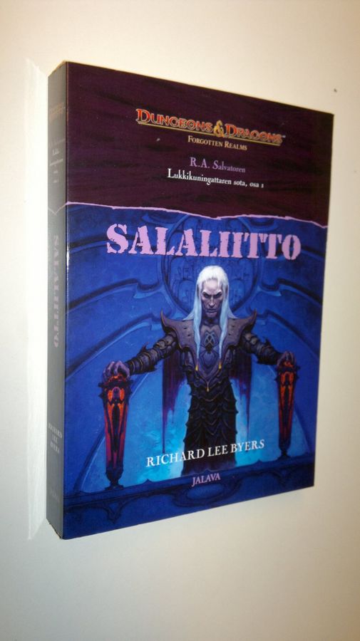 Richard Lee Byers : Salaliitto