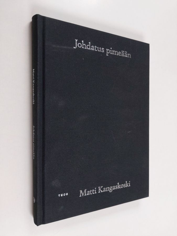 Johdatus pimeään