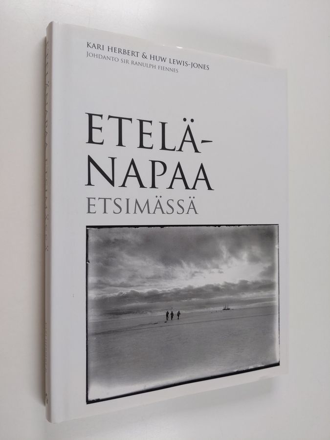 Etelänapaa etsimässä