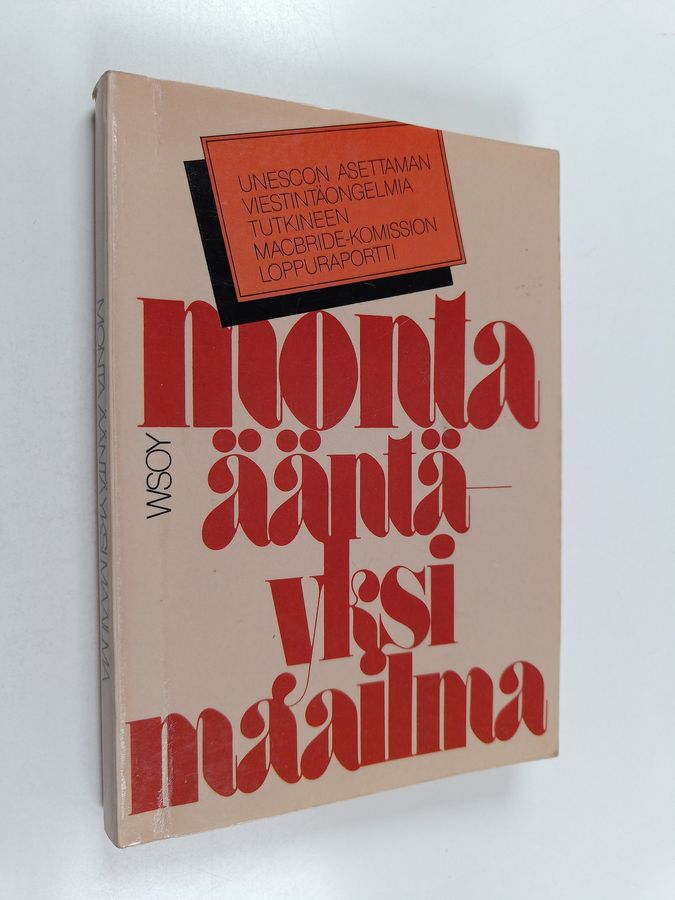 Monta ääntä yksi maailma