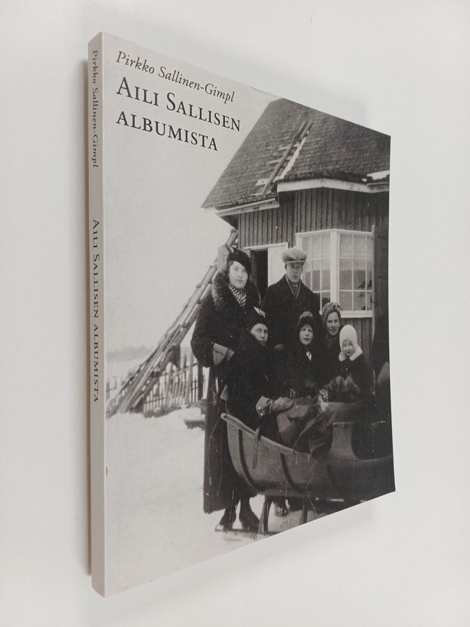Aili Sallisen albumista