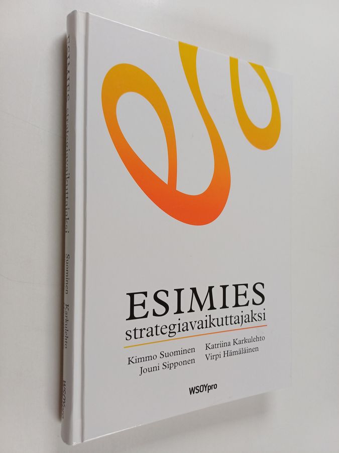 Esimies strategiavaikuttajaksi