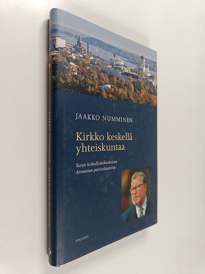 Kirkko keskellä yhteiskuntaa