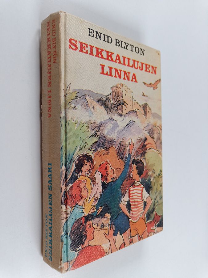 Enid Blyton : Seikkailujen linna ; Seikkailujen saari