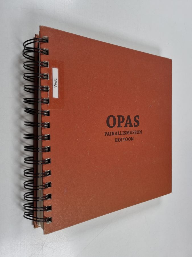 Opas paikallismuseon hoitoon