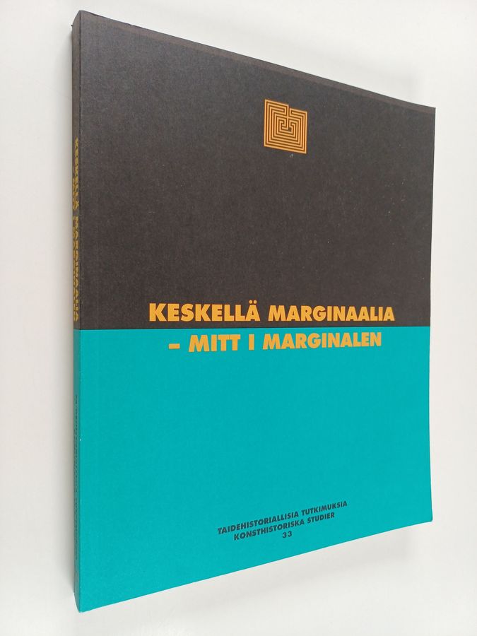Keskellä marginaalia