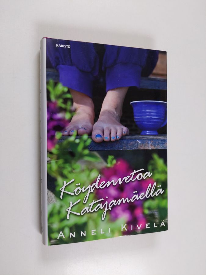 Anneli Kivelä : Köydenvetoa Katajamäellä