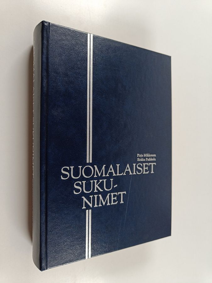 Pirjo Mikkonen : Suomalaiset sukunimet