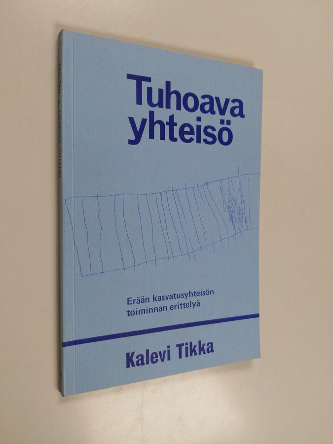 Tuhoava yhteisö