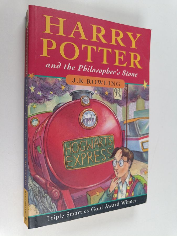 J. K. Rowling : Harry Potter and the Philosopher's Stone