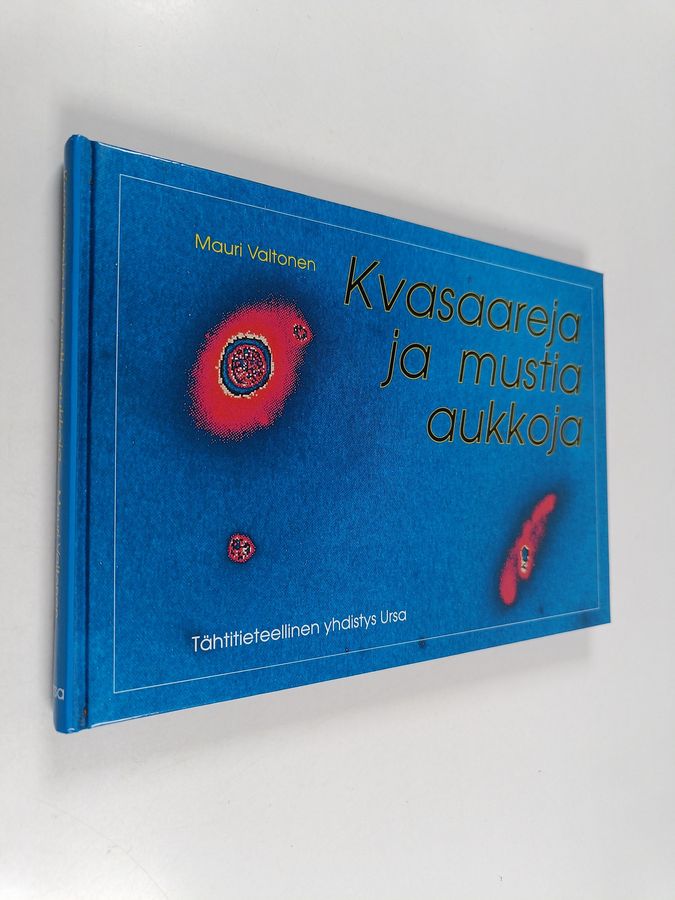 Kvasaareja ja mustia aukkoja