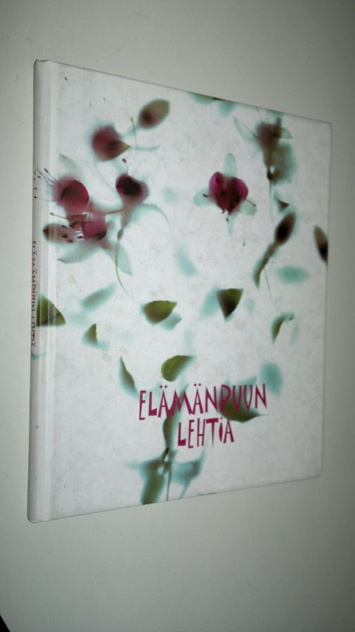 Elämänpuun lehtiä
