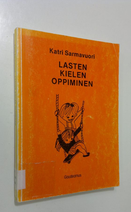 Lasten kielen oppiminen