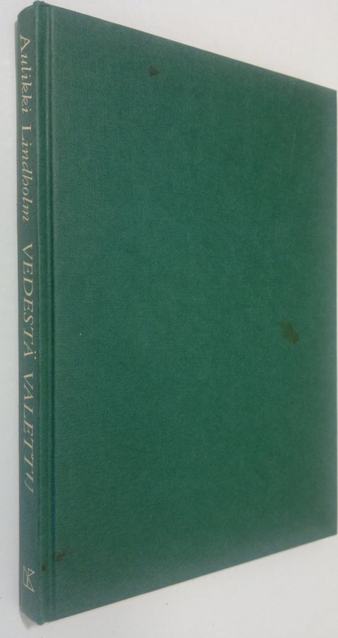 Aulikki Lindholm : Vedestä valettu : novelleja