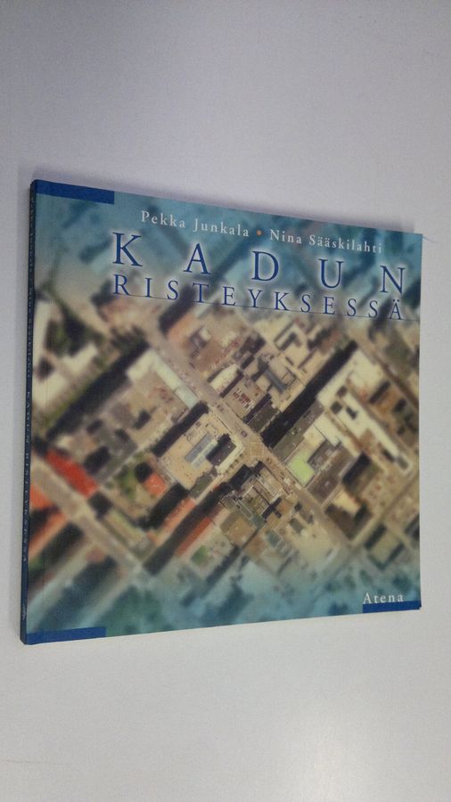 Kadun risteyksessä