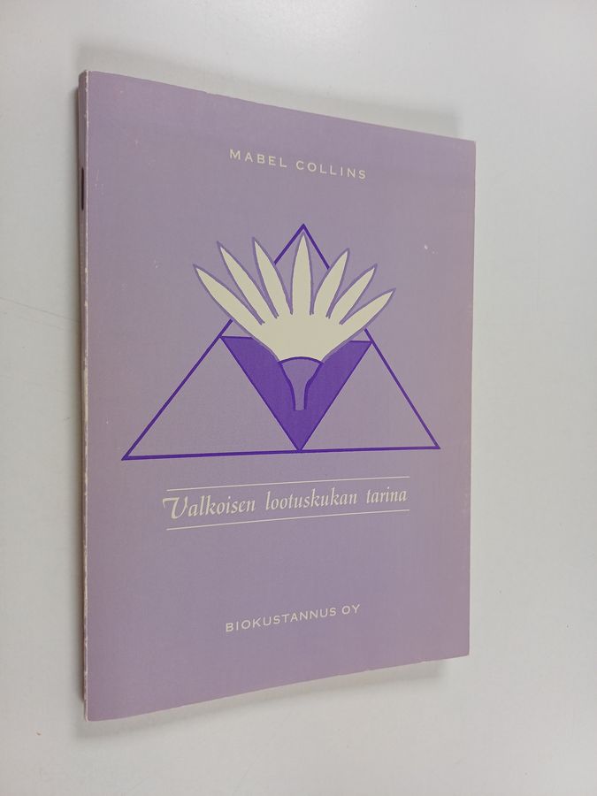 Valkoisen lootuskukan tarina