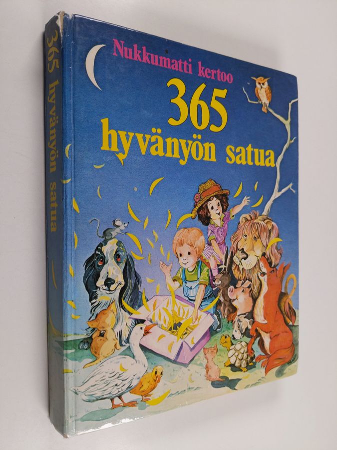 Nukkumatti kertoo 365 hyvänyön satua
