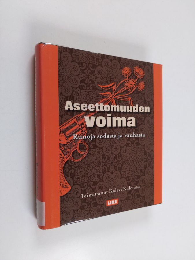 Aseettomuuden voima