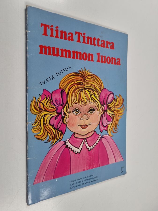 Tiina Tinttara mummon luona