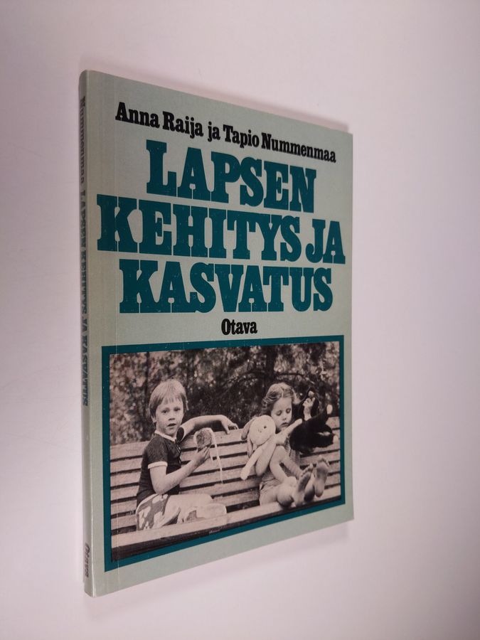 Anna Raija Nummenmaa : Lapsen kehitys ja kasvatus