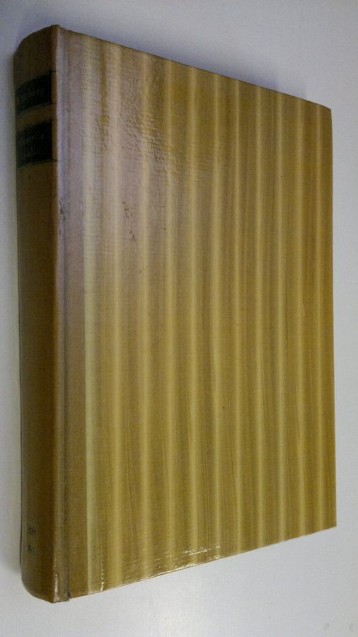 Mustalla listalla