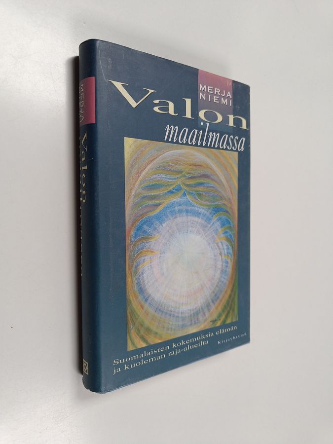 Valon maailmassa
