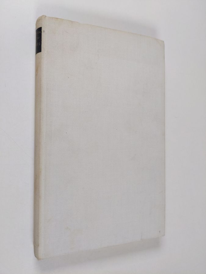 Sinikka Kallio : Puita : neljä harjoitelmaa