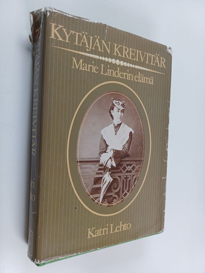 Katri Lehto : Kytäjän kreivitär : Marie Linderin elämä
