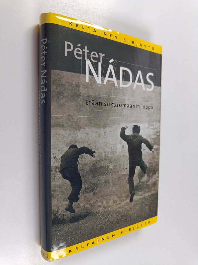 Peter Nadas : Erään sukuromaanin loppu