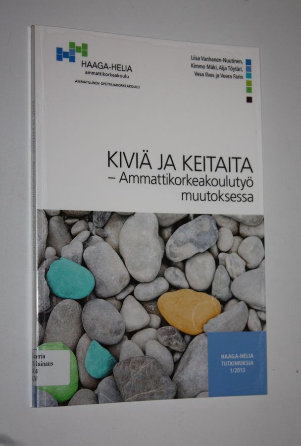 Kiviä ja keitaita