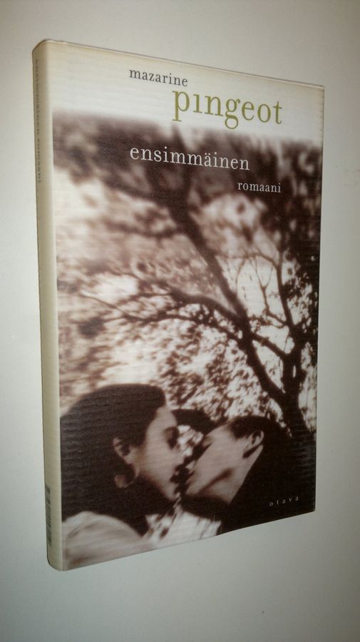 Mazarine Pingeot : Ensimmäinen romaani