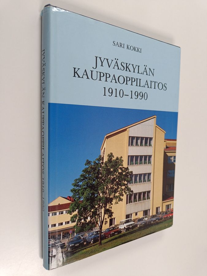 Jyväskylän kauppaoppilaitos 1910-1990