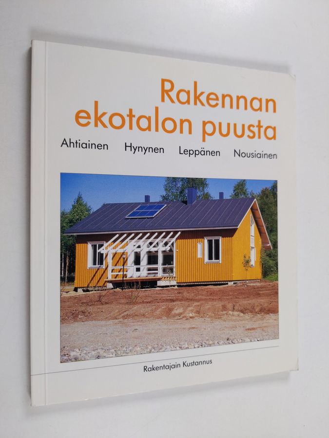 Rakennan ekotalon puusta
