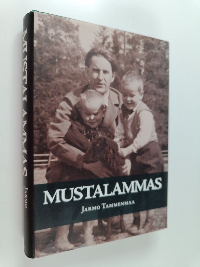 Mustalammas