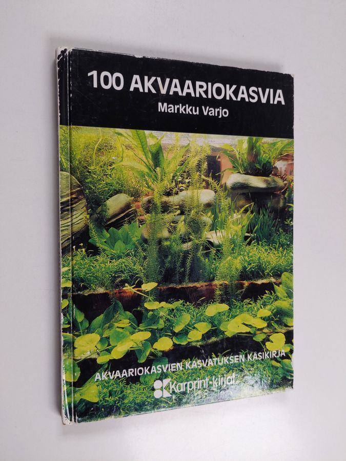 100 akvaariokasvia