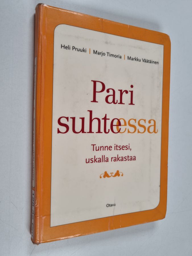 Pari suhteessa