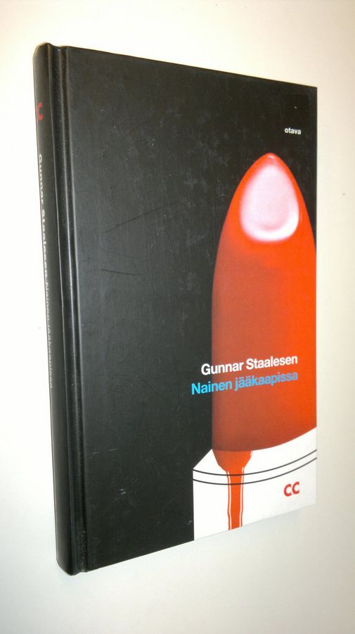 Gunnar Staalesen : Nainen jääkaapissa