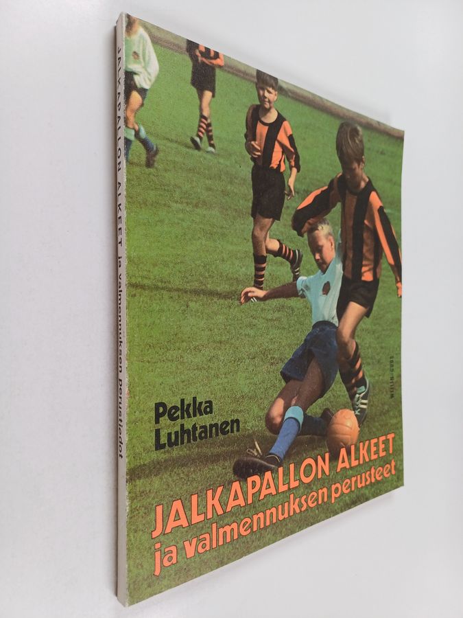 Jalkapallon alkeet ja valmennuksen perustiedot