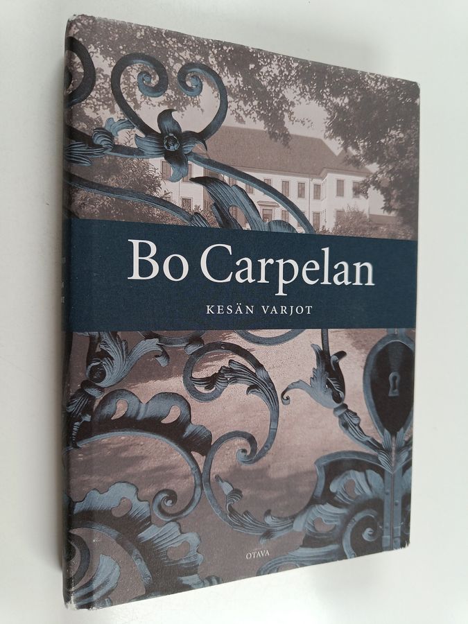 Bo Carpelan : Kesän varjot