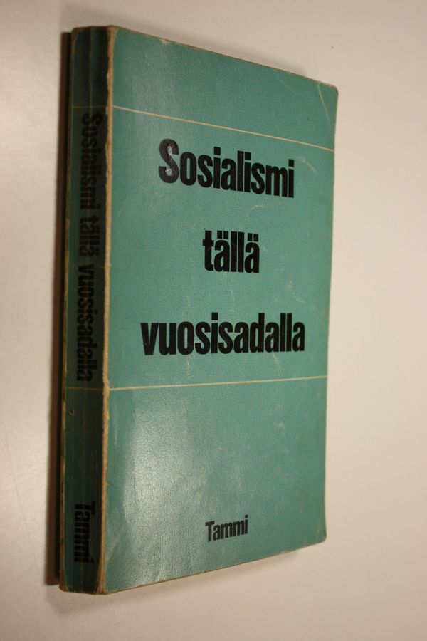 Allan ym. (toim.) Flanders : Sosialismi tällä vuosisadalla