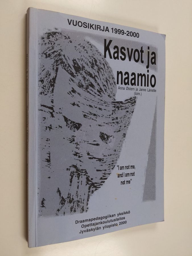 Kasvot ja naamio