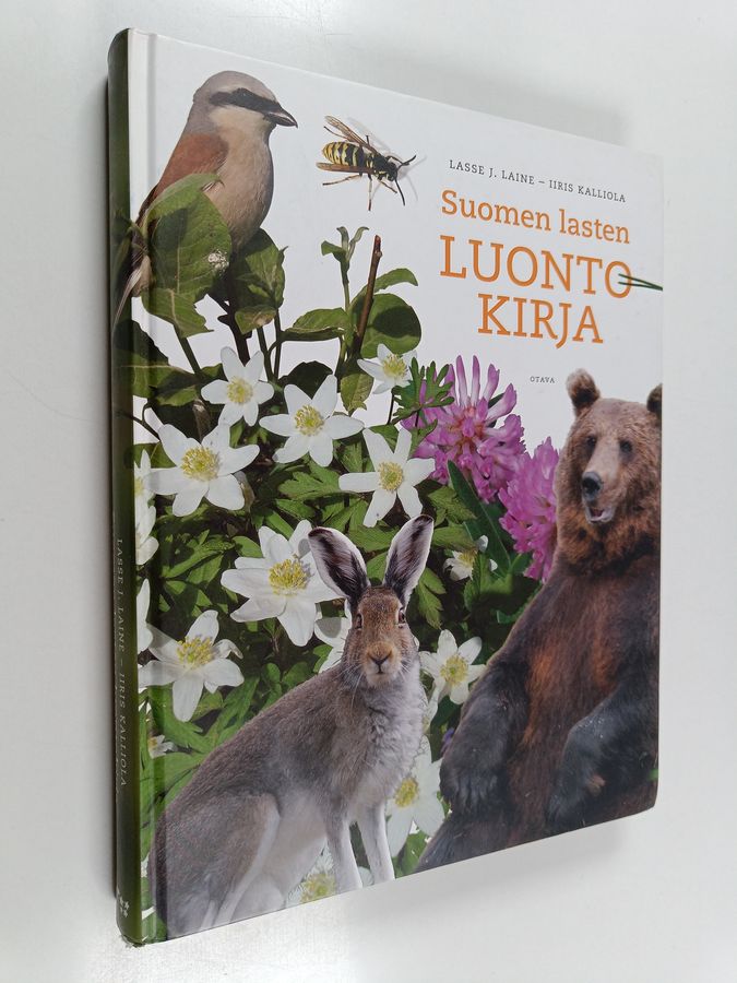Iiris Kalliola & Lasse J. Laine : Suomen lasten luontokirja