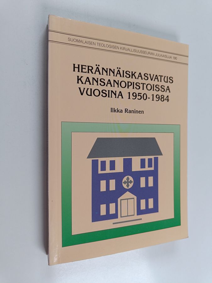 Herännäiskasvatus kansanopistoissa vuosina 1950-1984