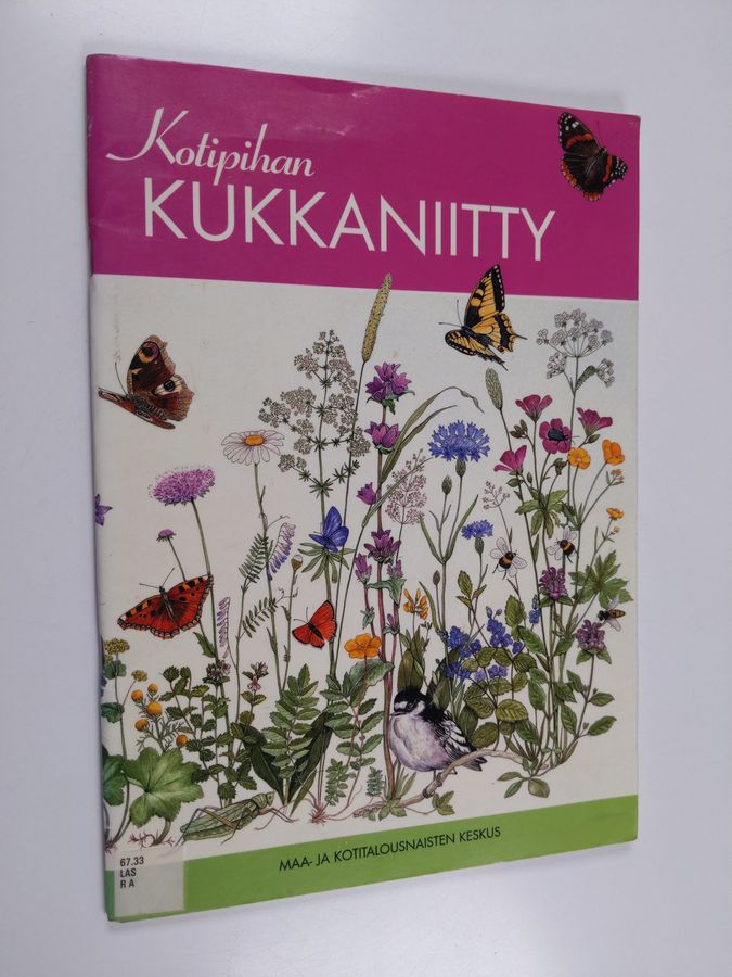 Kotipihan kukkaniitty