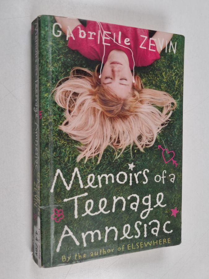 Memoirs of a teenage amnesiac