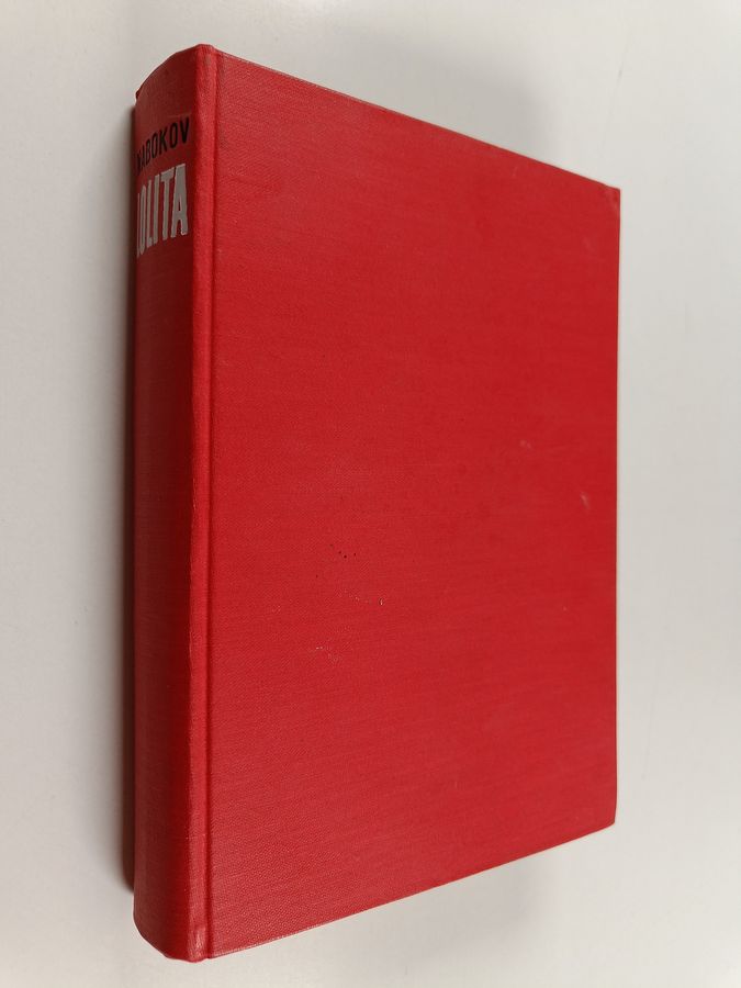 Vladimir Nabokov : Lolita