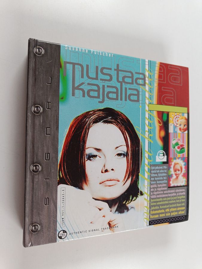 Mustaa kajalia