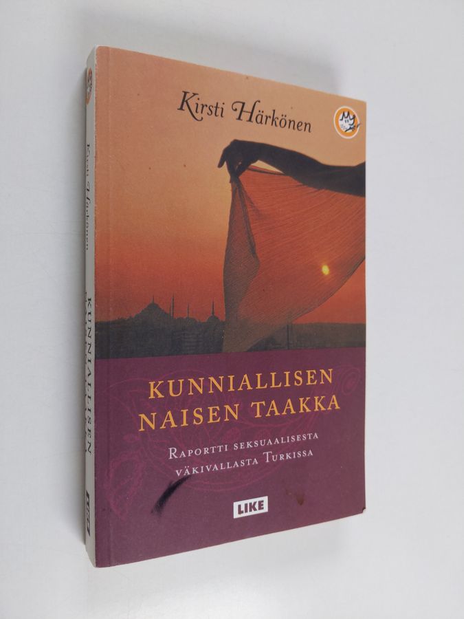 Kunniallisen naisen taakka