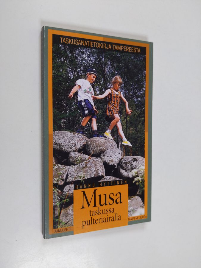 Musa taskussa pulteriairalla