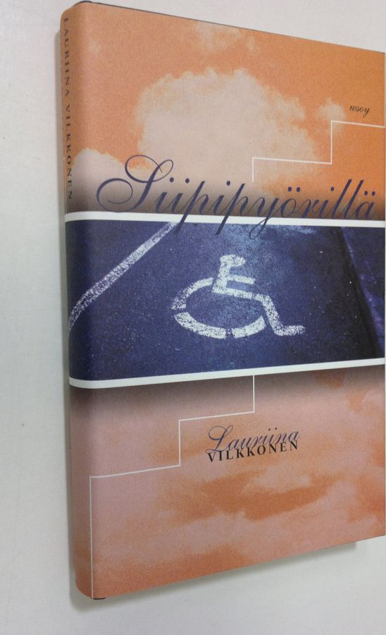 Lauriina Vilkkonen : Siipipyörillä